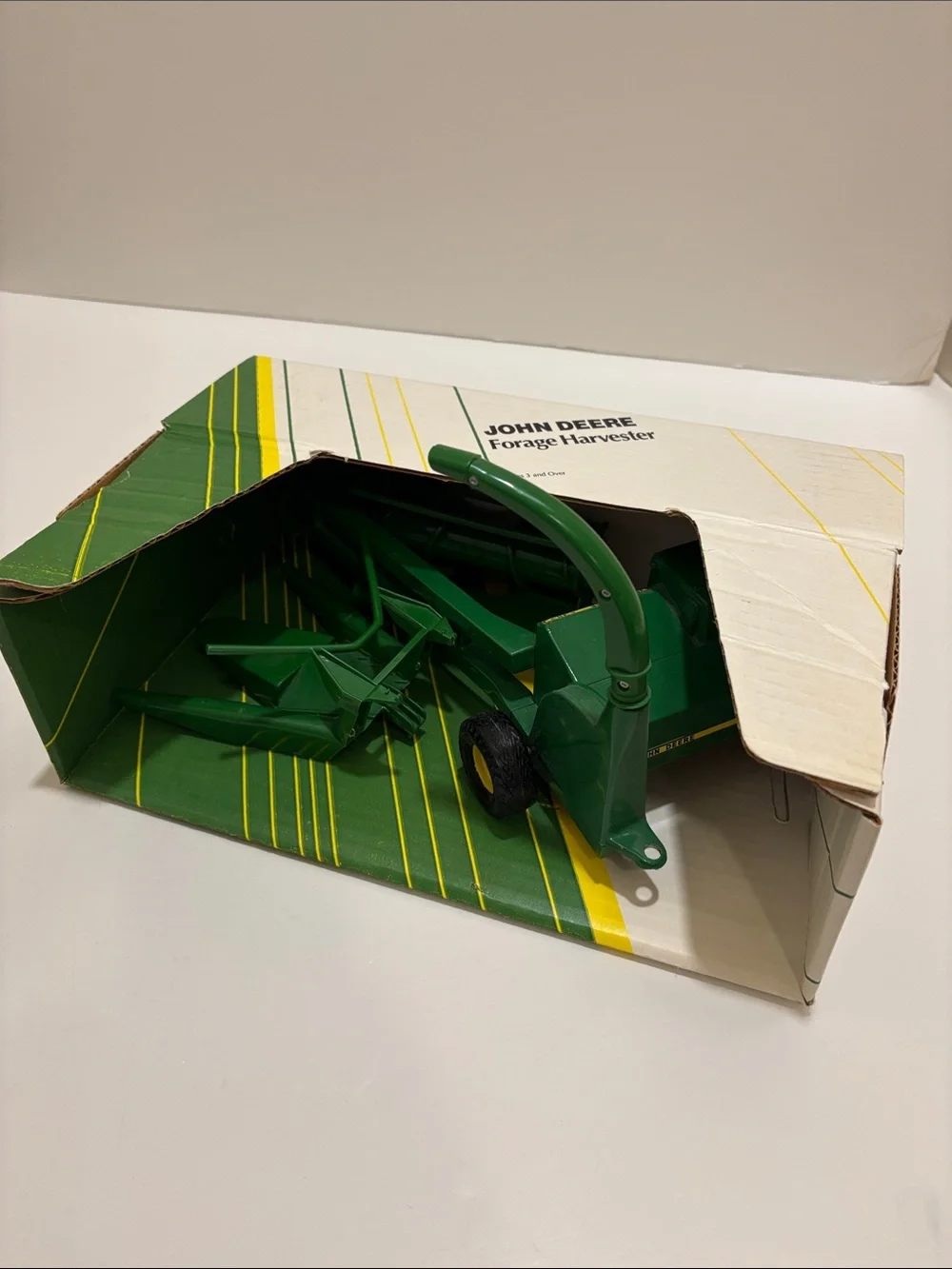 Ertl John Deere Forage Harvester, item 509. 1:16 scale.